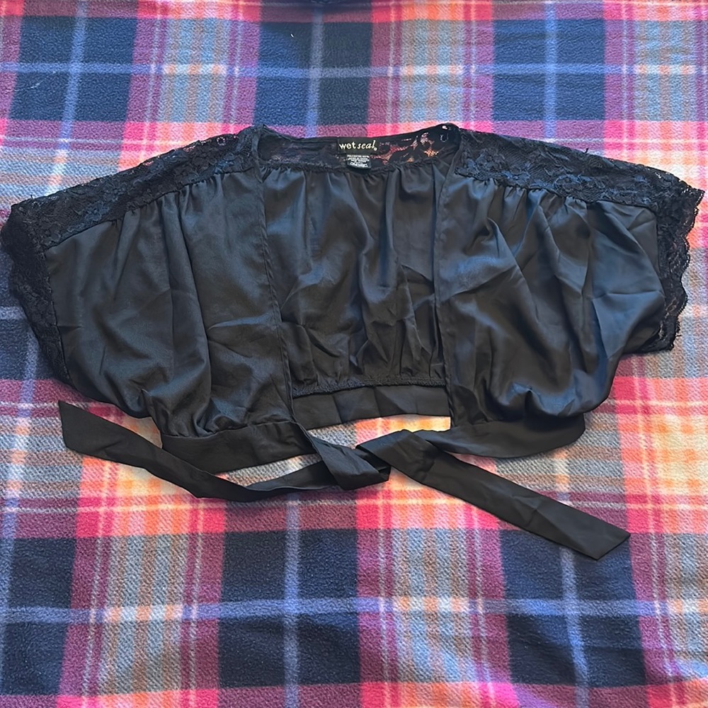 Cropped, tank cover